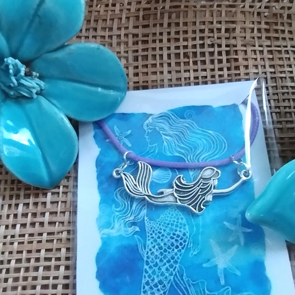 New in package Mermaid Necklace - Picture 2 of 10